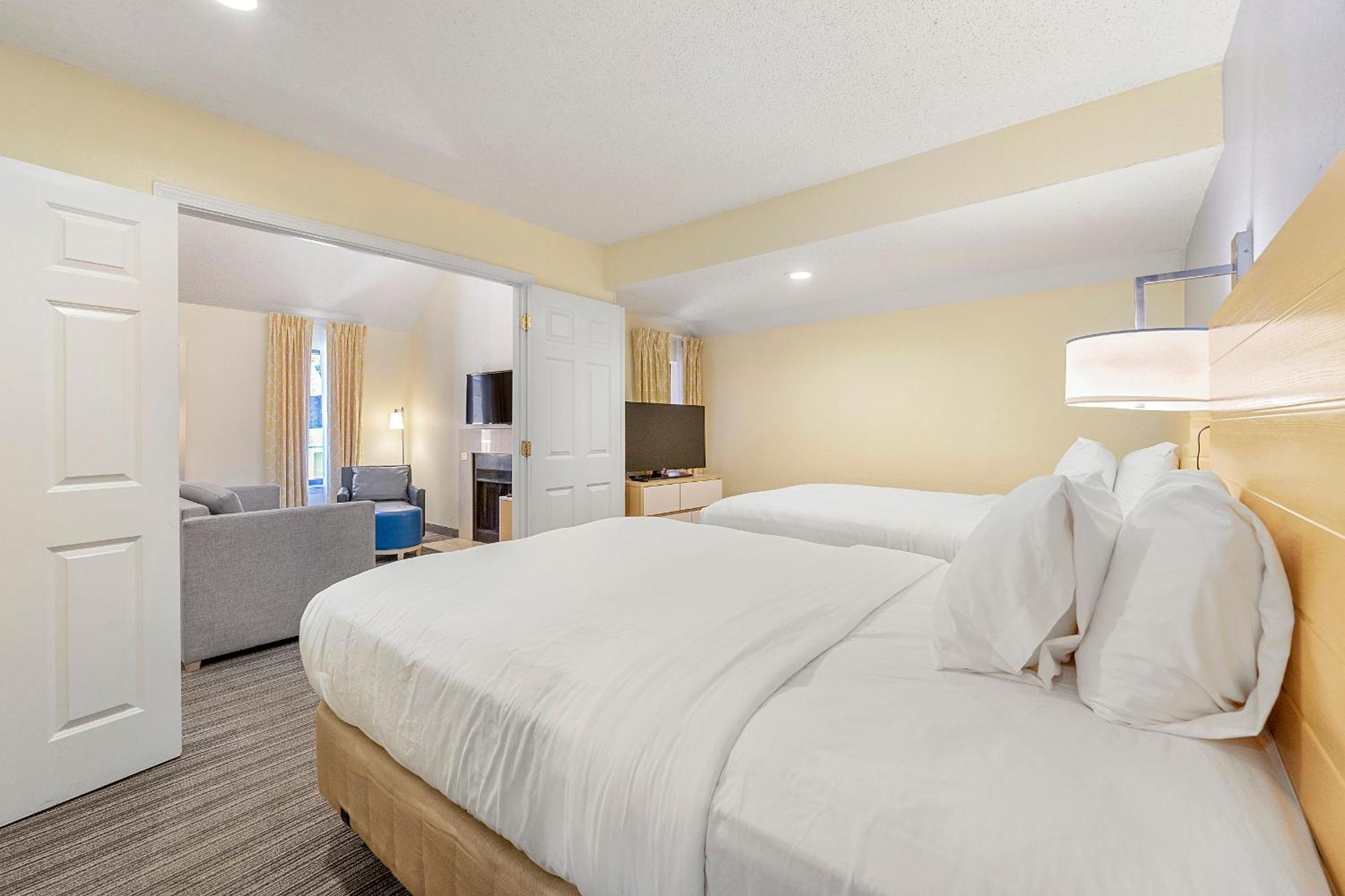 Hotel Avia Residences On Savoy - Extended 3*