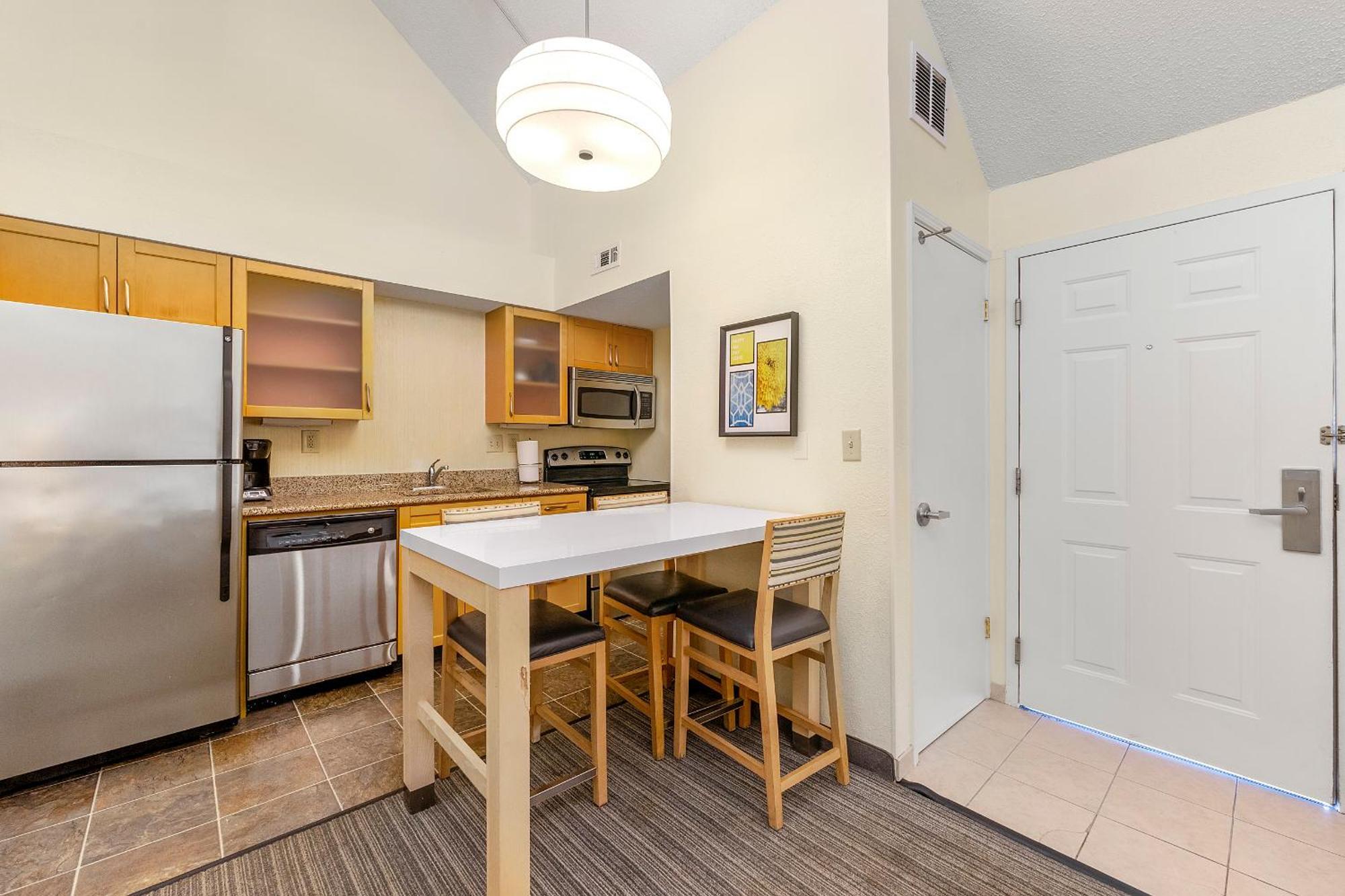 Avia Residences On Savoy - Extended 3* Dunwoody
